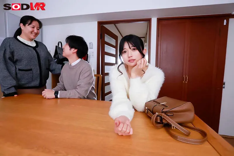 【VR】【8K】学生時代から近親相●していた姉が人妻になって帰って来た。壁が薄い実家の自室で最後の汗だく姉弟セックス 北岡果林 画像9