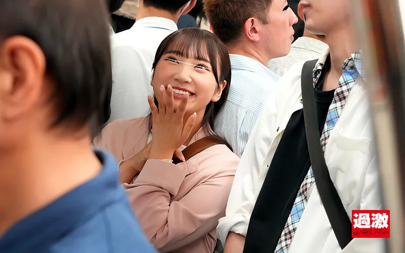 頑なに乳首を隠す巨乳女子の両手が感じてノーガードになるまでオイル揉みしまくれ！ 画像9