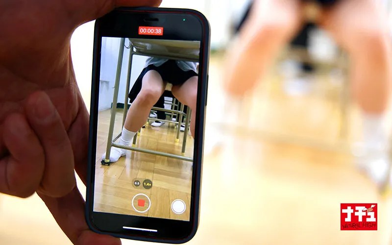 のぞき教員の弱みを握り言いなり赤ちゃんプレイで連続バブ射精させる母性強めの性欲女子 画像4