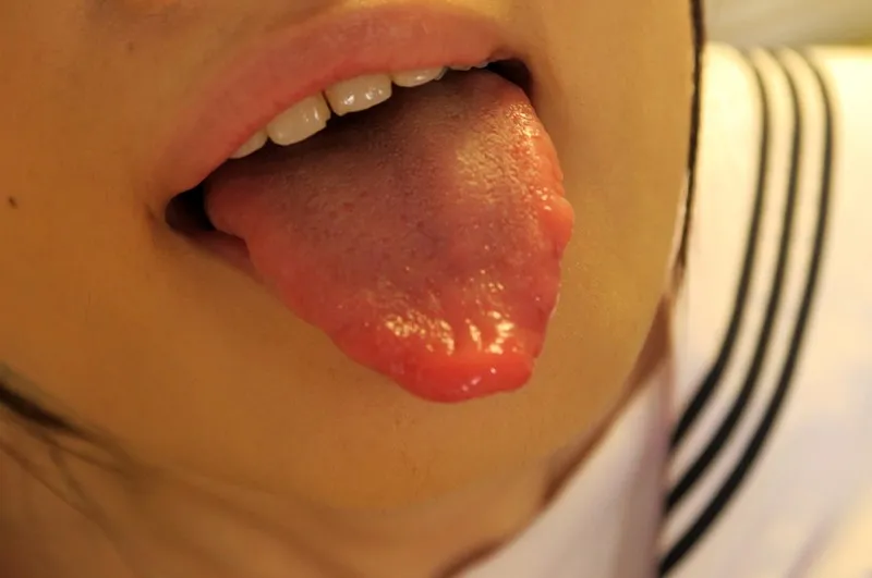 【VR】「皆には黙っててあげるから、アイツみたいに僕にもヤラせて」って、まだ告白してないだけでたぶん両想いな部活の女子マネに男らしく告白してみた。 花音うらら 画像10