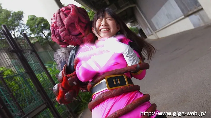 天勇戦隊ブレイブスリー ブレイブフェニックス 高飛車優等生ヒロイン 仲間と敵に徹底凌● 一ノ瀬恋 画像2