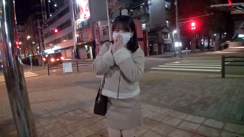 ナンパコNo.32 ノー！とは言えないあどけなさが残るFカップの看護師と女子校生コスプレSEXで連続中出し！ 画像2