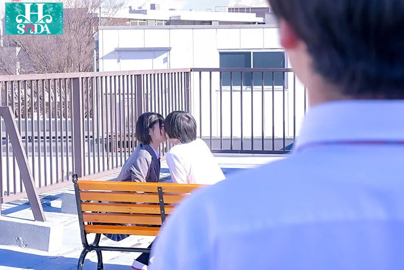 君が告白を手伝ってと言ったあの日を忘れない。両想いだった僕らはすれ違い、別々の男女と付き合い、心から叫んだ。 虹村ゆみ 画像3