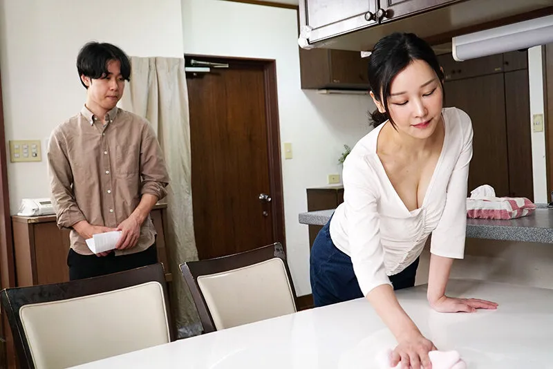 親戚の結婚式…ドレスで着飾った義母に異常に欲情してしまって…背徳の相部屋デカチン母子相姦 芦名ほのか 画像2