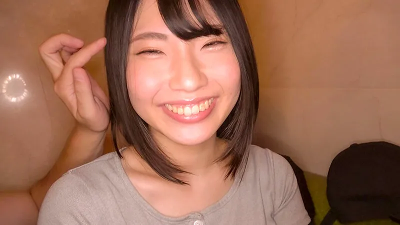 中出しするだけの簡単なお仕事 駐車場で見つけた令和系ストリート娘 ひまり 21歳 桃瀬ひまり 画像1