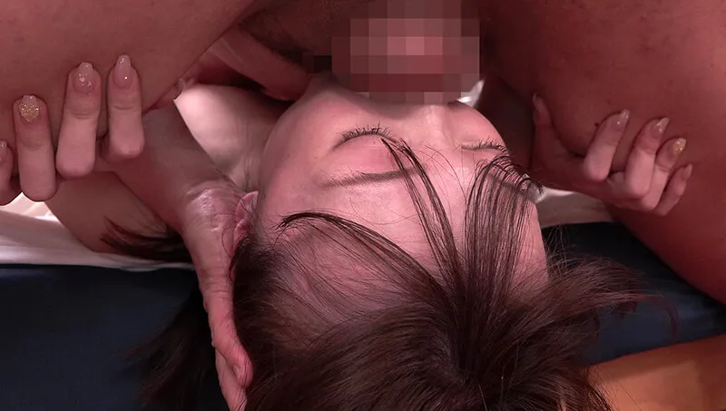 精液ごっくん清掃員。断れない性格の私は、仕事場で何人ものチ〇ポをしゃぶらされ、精液を飲まされています…。 白石もも 画像6