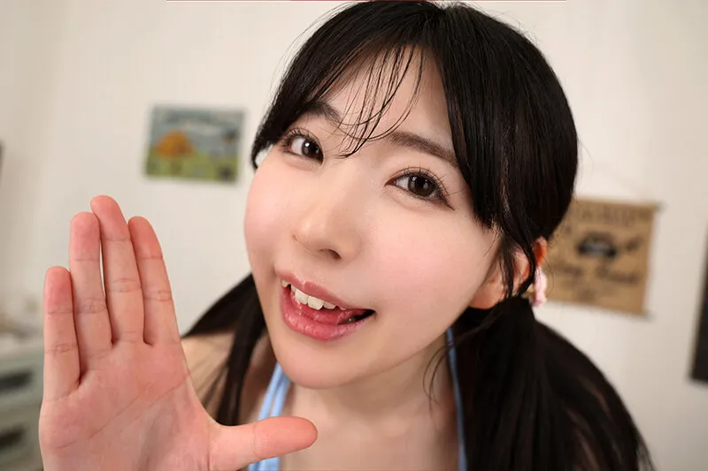 【VR】生意気に成長したメスガキ従妹のDT舐め煽り 早漏チ〇ポを未成熟マ〇コで弄ばれ、完全敗北した夜 ひかるん 皆月ひかる 画像4